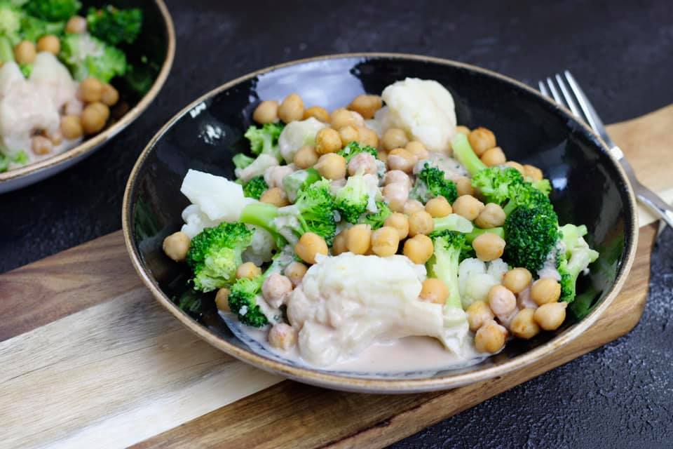 Brokkoli-Blumenkohl-Salat – Durch Marc und Knochen